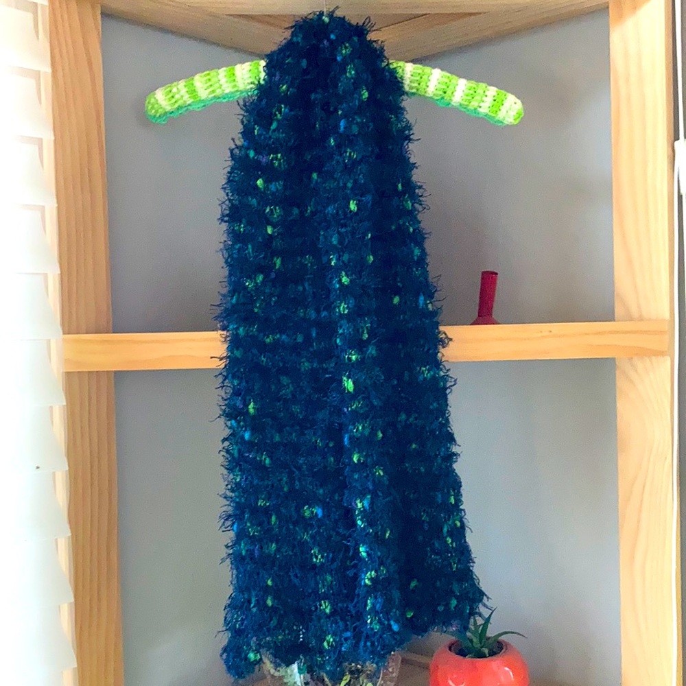 Knitted scarf